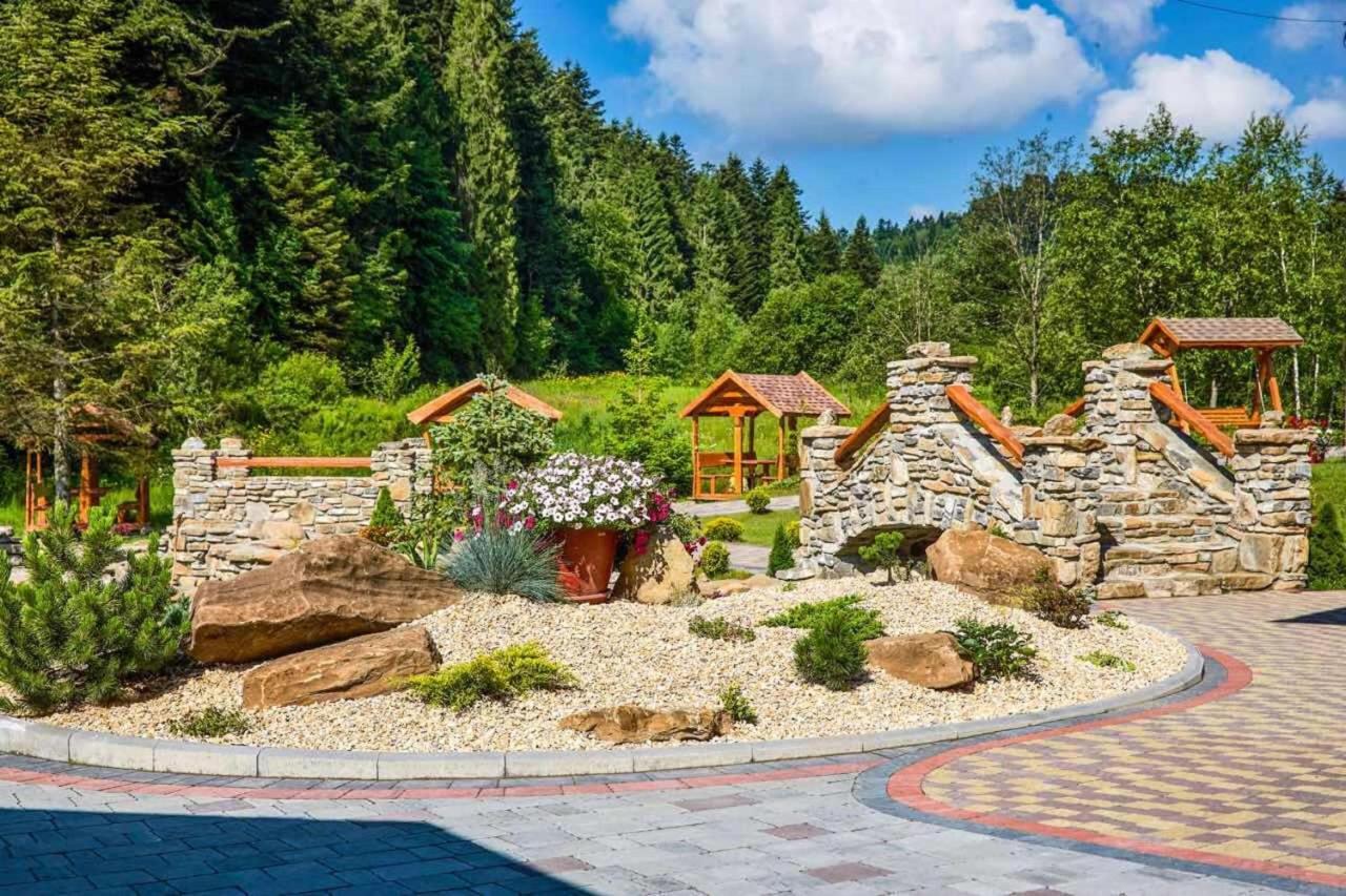 Любокрай Готельно-Відпочинковий Комплекс Skhidnytsia Eksteriør bilde